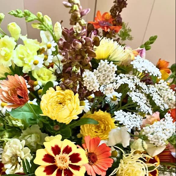 Arrangement with summer flowers